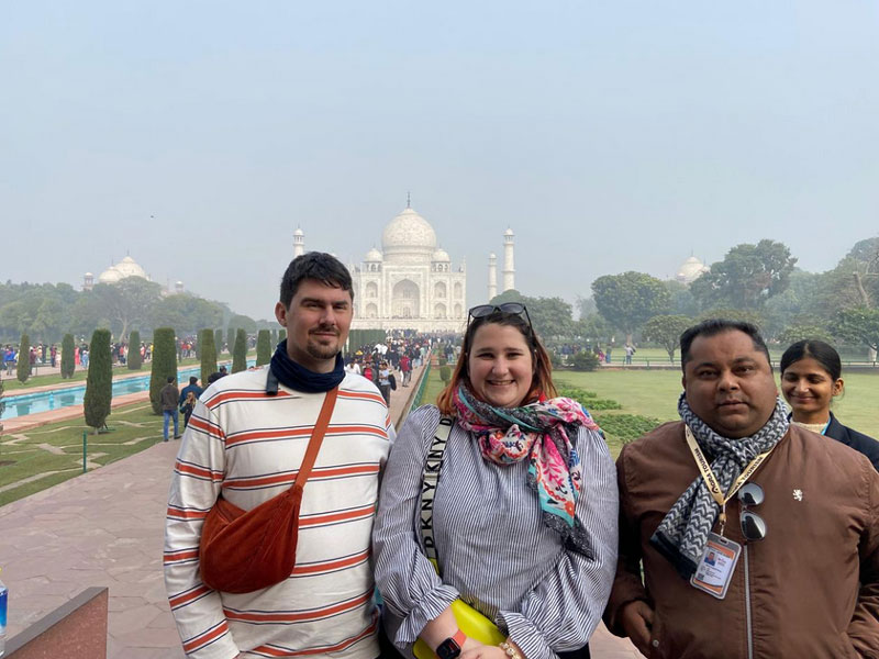 Private Taj Mahal Sunrise Tour from Delhi by Car