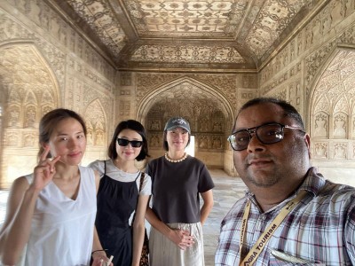 Private Taj Mahal Tour with Heritage Walk in Agra from Delhi