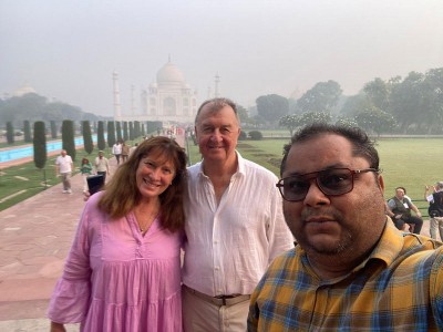 Taj Mahal tour with Fatehpur Sikri by Train from Delhi