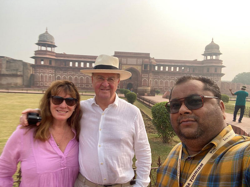 Taj Mahal tour with Fatehpur Sikri by Train from Delhi