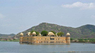 3 Days Delhi Agra Jaipur Tour Package by Car