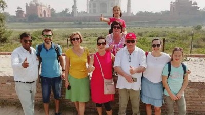From Delhi: Agra Same Day Tour with Heritage Walk